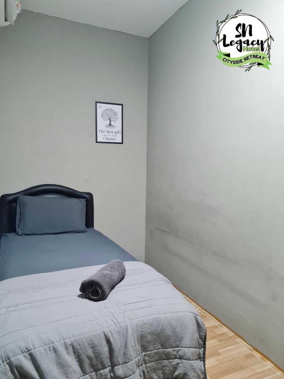 Hotel Sn Legacy كُوالا تيرينغانو المظهر الخارجي الصورة