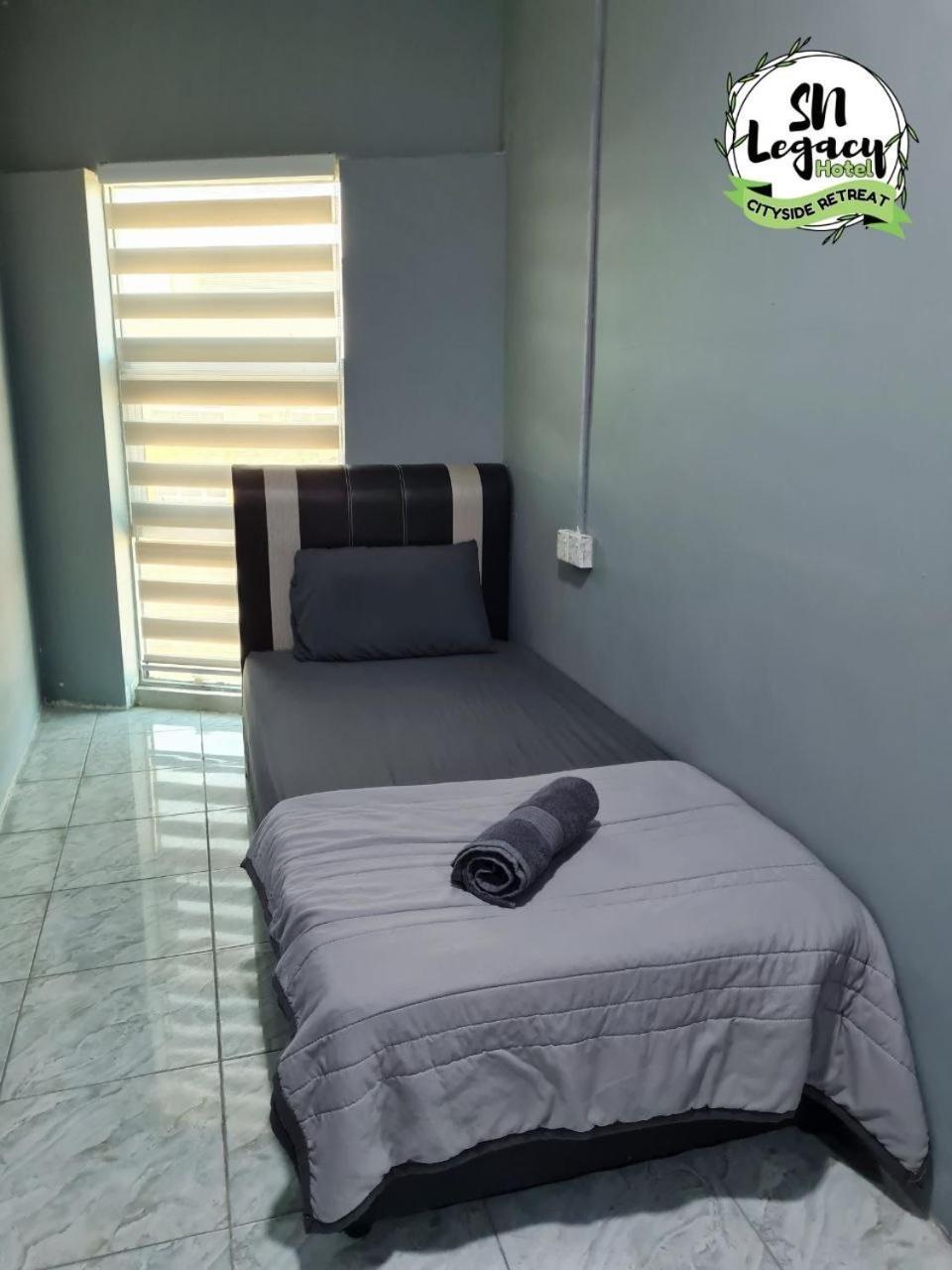 Hotel Sn Legacy كُوالا تيرينغانو المظهر الخارجي الصورة