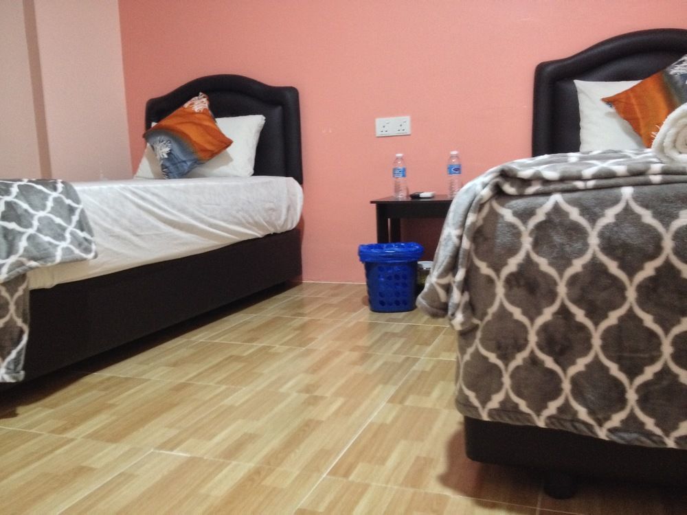 Hotel Sn Legacy كُوالا تيرينغانو المظهر الخارجي الصورة